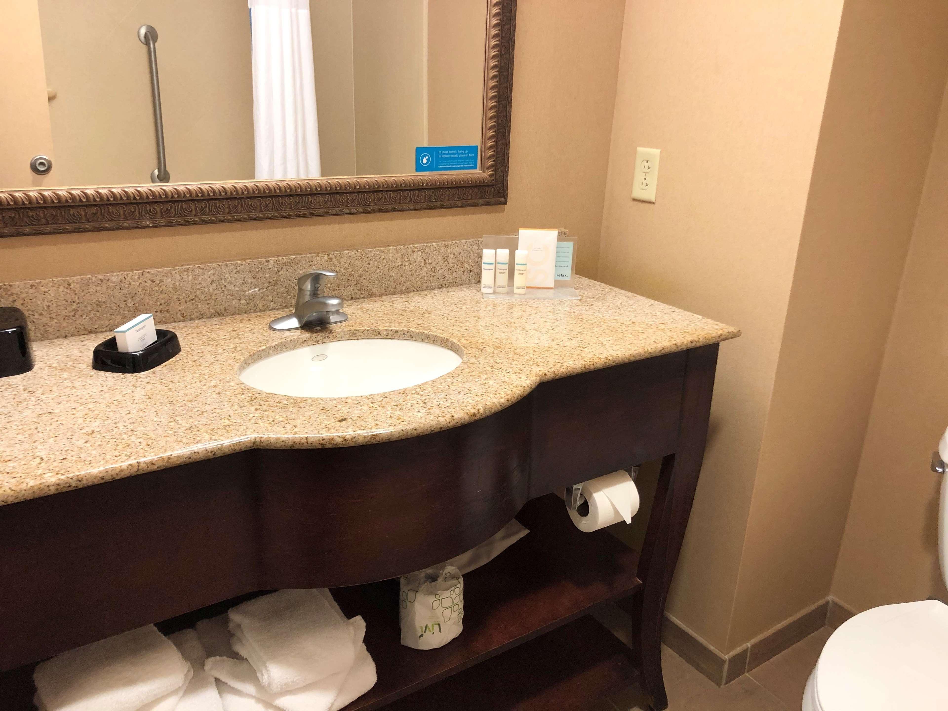 Hampton Inn & Suites Norfolk-Airport Extérieur photo