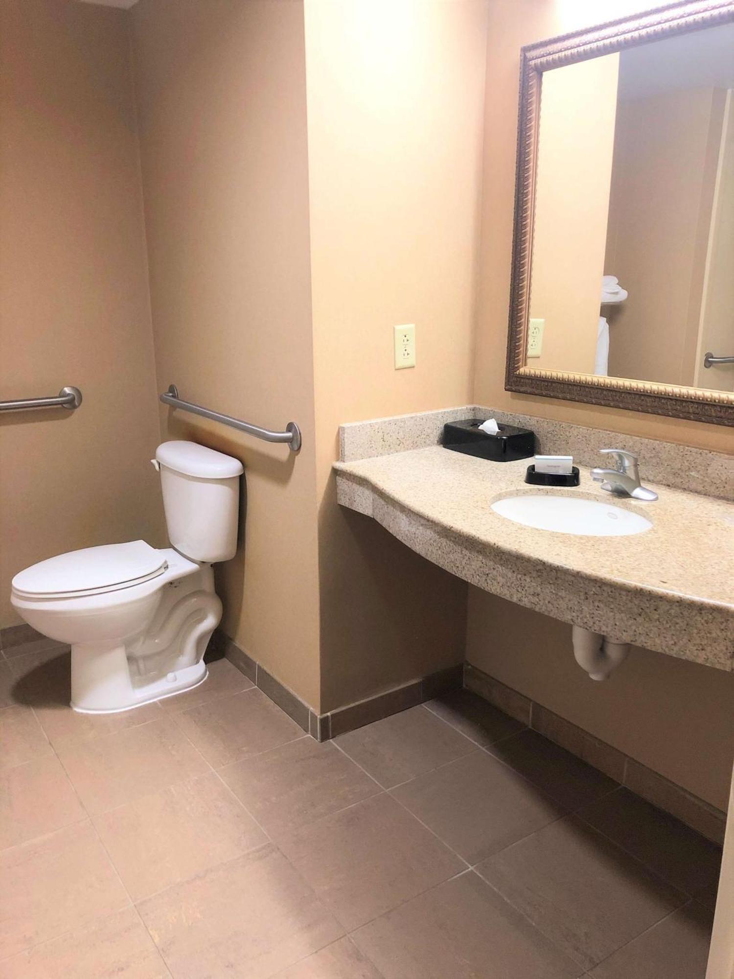 Hampton Inn & Suites Norfolk-Airport Extérieur photo